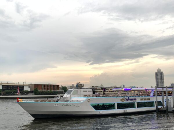 Smile Riverside ล่องเรือทานบุฟเฟ่ต์ไทย-นานาชาติ+ซีฟู๊ด กุ้งเผา หอยแมลงภู่นิวซีแลนด์ แซลมอน - Image 5