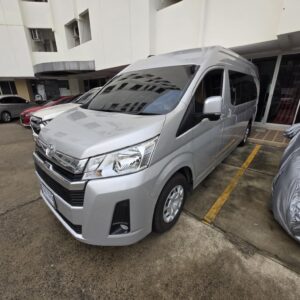 รถเช่าพร้อมคนขับ Toyota All-new 12 seats