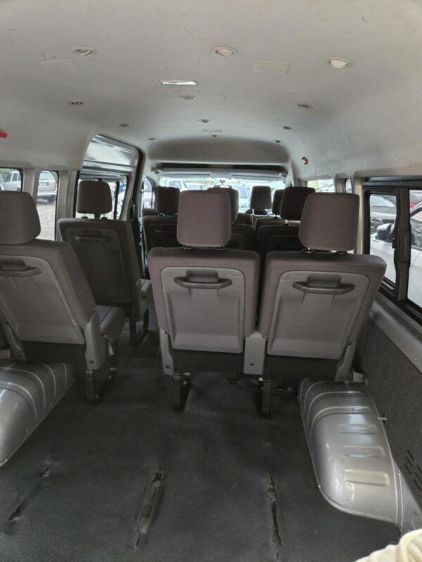 รถเช่าพร้อมคนขับ Toyota All-new 12 seats - Image 8